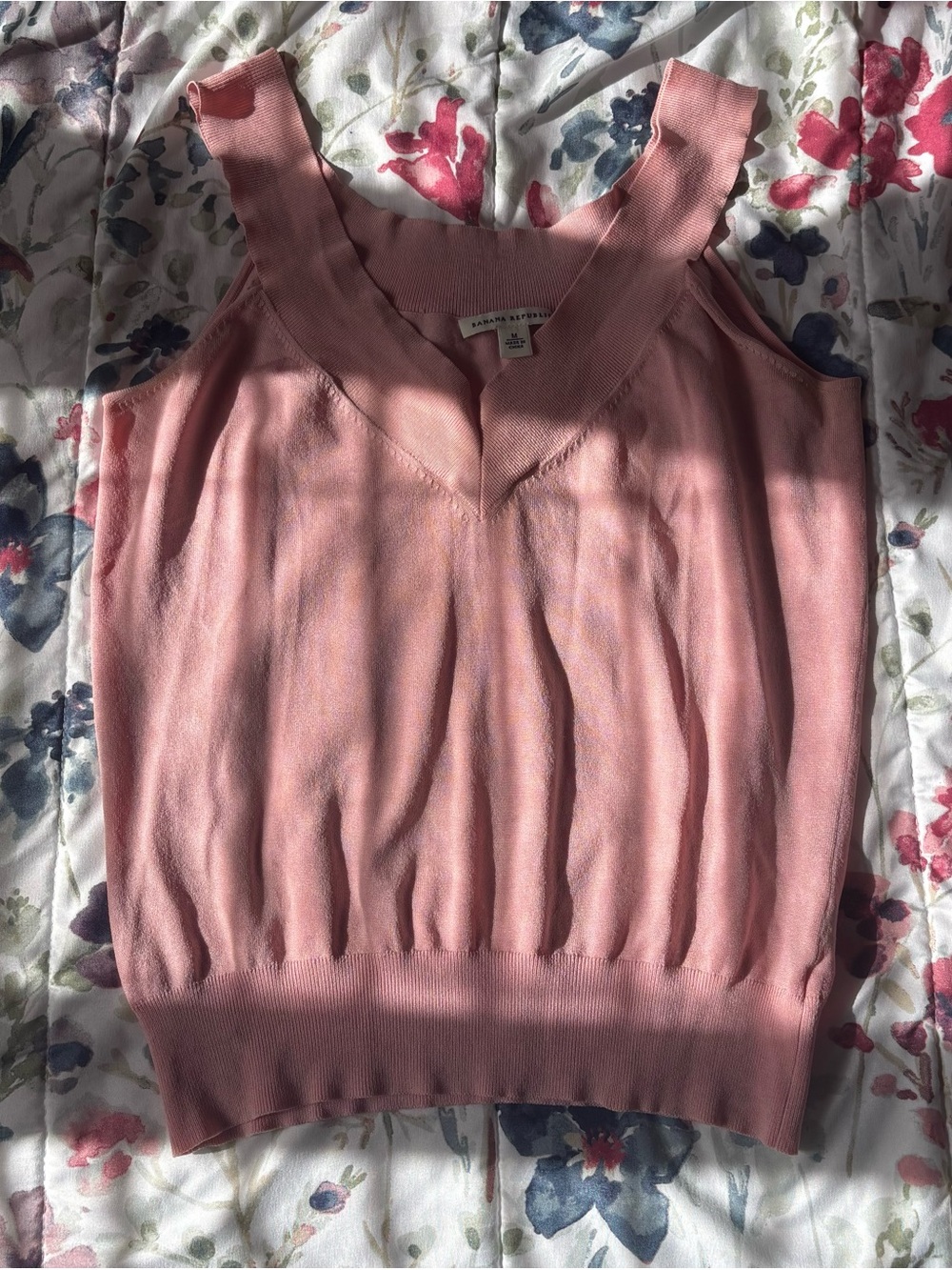 Banana Republic Dusty Rose V-Neck Knit Tank
